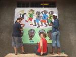 Murales recien pintados para la Escuela Primaria de Yaounde